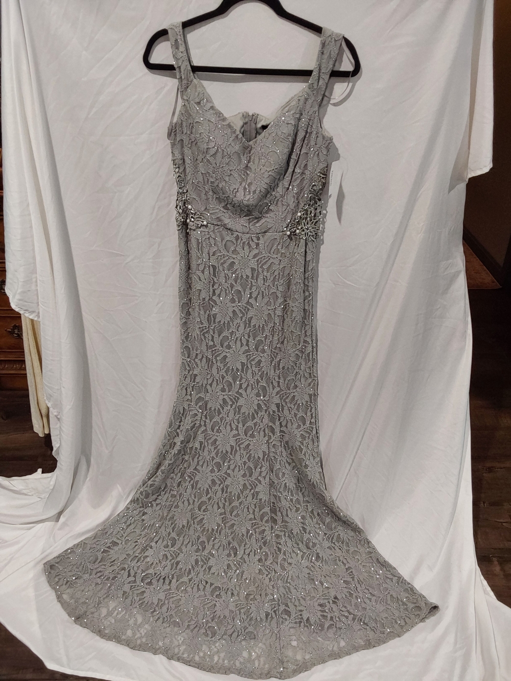 Elegant Silver Lace Evening Gown with Beaded Waist
